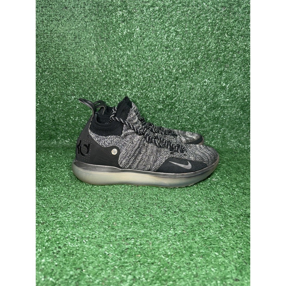 Nike Zoom KD 11 2018 Mens Size 7 Black White Basketball Shoes Athletic Sneakers
